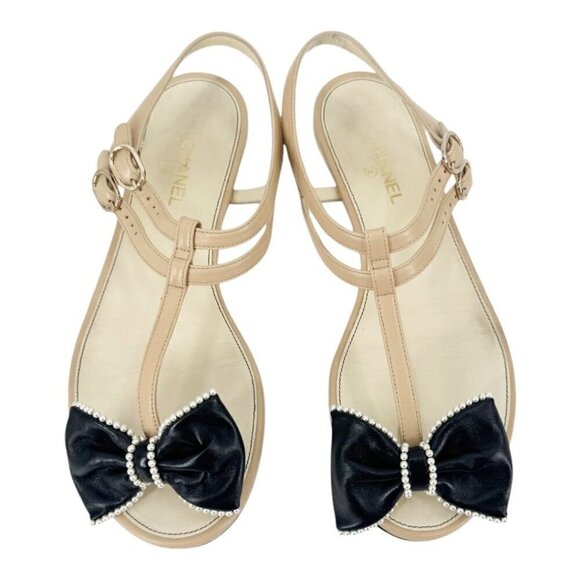 CHANEL Shoes - Chanel CC Logo Bow Pearl Leather Sandals Wide Fit